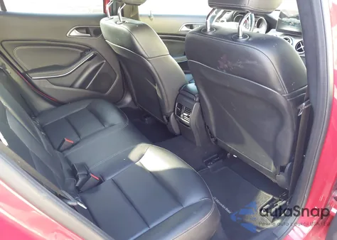 2020 Mercedes-Benz Gla 250 z USA, uszkodzony, nr VIN WDCTG4EB1LU028696